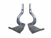 Engine bonnet/hood hinges