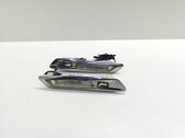Front fender indicator light