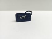 Tailgate/boot open switch button