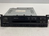 Radio / CD-Player / DVD-Player / Navigation