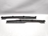 Rear bumper mounting bracket