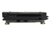 Radio / CD-Player / DVD-Player / Navigation