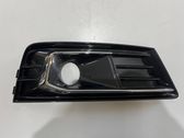 Grille inférieure de pare-chocs avant