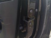 Serrure de porte avant