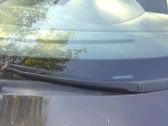 Front wiper blade arm