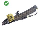 Rear window lifting mechanism without motor