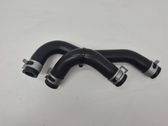 Tuyau de liquide de refroidissement moteur