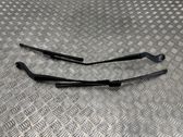 Headlight wiper blade set