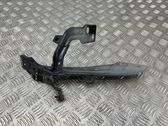 Fender mounting bracket