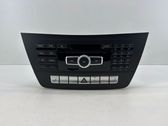 Radio / CD-Player / DVD-Player / Navigation