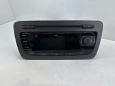 Radio / CD-Player / DVD-Player / Navigation