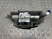 Convertible roof main ram cylinder