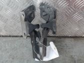 Engine bonnet/hood hinges