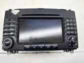 Radio / CD-Player / DVD-Player / Navigation