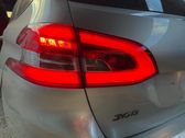 Tailgate rear/tail lights