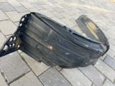 Front wheel arch liner splash guards