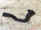 Tuyau de liquide de refroidissement moteur