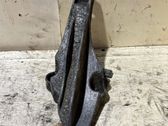 Engine mounting bracket
