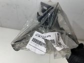 Fender mounting bracket