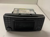 Radio / CD-Player / DVD-Player / Navigation