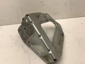 Fender mounting bracket
