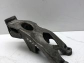 Engine mounting bracket