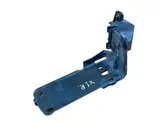 Radiator mount bracket