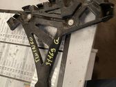 Rear bumper mounting bracket