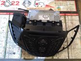 Radio / CD-Player / DVD-Player / Navigation