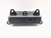 USB-pistokeliitin