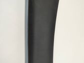 Moldura del pillar (D) (Inferior)