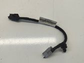 Cable de apertura de la tapa del depósito de combustible