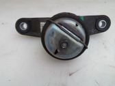 Engine mount bracket