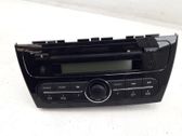 Radio / CD-Player / DVD-Player / Navigation