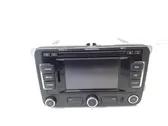 Radio/CD/DVD/GPS-pääyksikkö