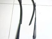 Front wiper blade arm