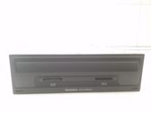 Radio / CD-Player / DVD-Player / Navigation
