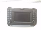 Radio / CD-Player / DVD-Player / Navigation