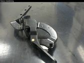 Tailgate/trunk/boot hinge