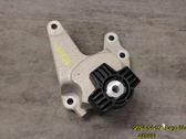 Engine mounting bracket