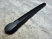 Fender trim (molding)
