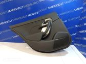 Moldura del tarjetero de la puerta trasera