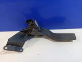 Accelerator throttle pedal