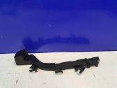 Front bumper mounting bracket