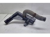 Tuyau de liquide de refroidissement moteur