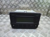 Radio / CD-Player / DVD-Player / Navigation