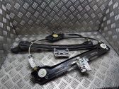 Rear window lifting mechanism without motor