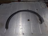 Moulure, baguette/bande protectrice d'aile