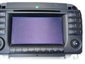 Radio / CD-Player / DVD-Player / Navigation