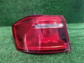 Lámpara de faros/luces traseros